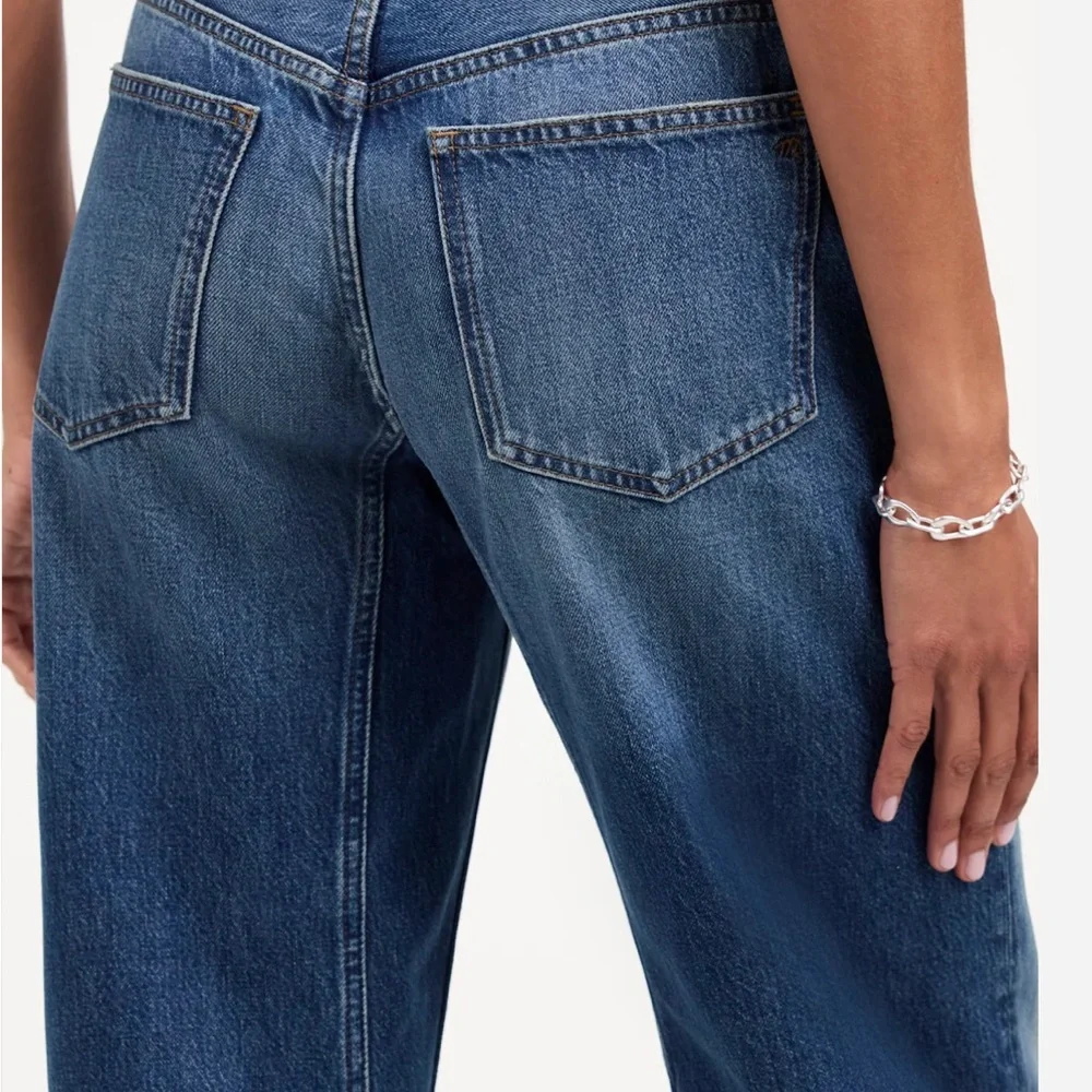 Madewell Darted Barrel Leg Jean (27) - Picture 5 of 14